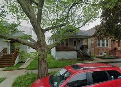 Pre-foreclosure in  N Oak Park Ave Elmwood Park, IL 60707