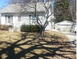 Pre-foreclosure in  Hillside Ave Grayslake, IL 60030