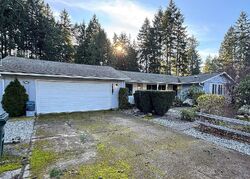  Dana Ln E, Puyallup WA