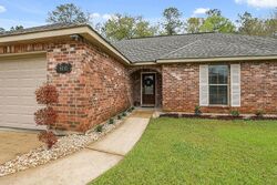 Pre-foreclosure in  Washley Trace Cir Robert, LA 70455