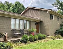 Pre-foreclosure in  Old New Cut Rd Fairdale, KY 40118