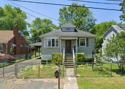 Pre-foreclosure in  Oak Rd Sparrows Point, MD 21219