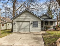 Pre-foreclosure in  Forbush Ave West Bloomfield, MI 48323