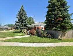 Pre-foreclosure in  Love St Saint Clair Shores, MI 48082