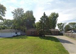  Alpine St, Clinton Township MI