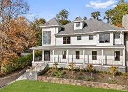 Pre-foreclosure in  Whippoorwill Rd E Armonk, NY 10504