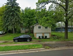 Pre-foreclosure in  W Silverbell Rd Lake Orion, MI 48359