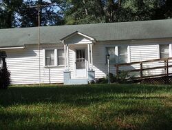 Pre-foreclosure in  DUKE RD Utica, MS 39175