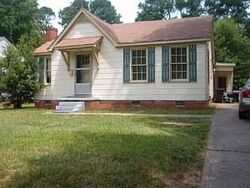 Pre-foreclosure in  W Jackson St Tupelo, MS 38804