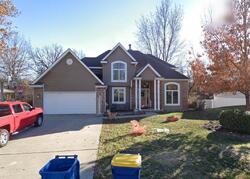 Pre-foreclosure in  Meadowlane Kearney, MO 64060