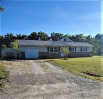 Pre-foreclosure in  County Road 2311 Moberly, MO 65270