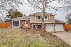 Pre-foreclosure in  Soest Rd Rolla, MO 65401