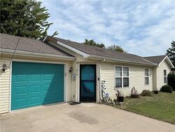 Pre-foreclosure in  Sw 10th St Blue Springs, MO 64015