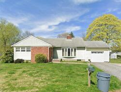 Pre-foreclosure in  Ginter St Franklin, NJ 07416