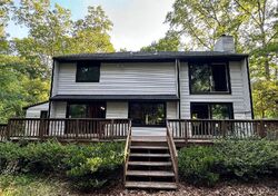 Pre-foreclosure in  Forest Ln Vincentown, NJ 08088