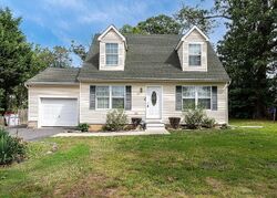  E Walnut Rd, Vineland NJ