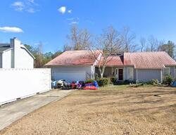 Pre-foreclosure in  Idlebrook Cir Midway Park, NC 28544