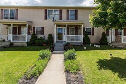 Pre-foreclosure in  Yorkshire Dr Lancaster, PA 17603