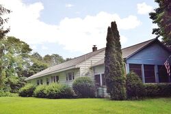  Pleasant St, Wyalusing PA