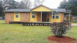 Pre-foreclosure in  California Blvd Sumter, SC 29153