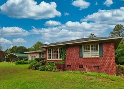 Pre-foreclosure in  Sardis Rd Saluda, SC 29138