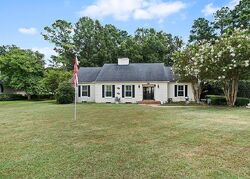 Pre-foreclosure in  Northwoods Rd Greenwood, SC 29649