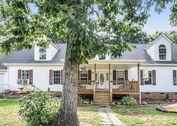 Pre-foreclosure in  Printhad Rd Dallas, NC 28034