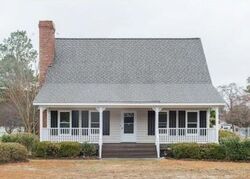 Pre-foreclosure in  SARAYA DR Fayetteville, NC 28312