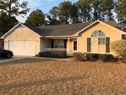 Pre-foreclosure in  Independence Dr Raeford, NC 28376
