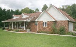 Pre-foreclosure in  Eden Acres Andrews, NC 28901