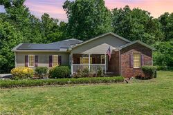 Pre-foreclosure in  Autumn Dr Harrisburg, NC 28075