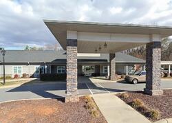 Pre-foreclosure in  Reames Rd Charlotte, NC 28216