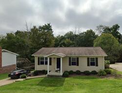  Cindy Dr, Saint Clairsville OH