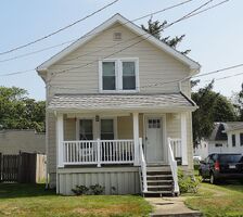 Pre-foreclosure in  8th St Cuyahoga Falls, OH 44221