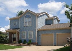 Pre-foreclosure in  Strawbridge Cir Macedonia, OH 44056
