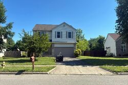 Pre-foreclosure in  Elmont Pl Groveport, OH 43125