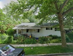 Pre-foreclosure in  S Westwood Ave Toledo, OH 43609