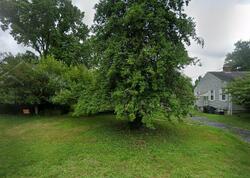 Pre-foreclosure in  Sherman Ave Cincinnati, OH 45230