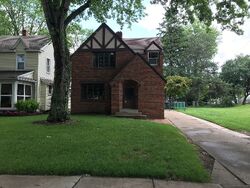 Pre-foreclosure in  Rushland Ave Toledo, OH 43613