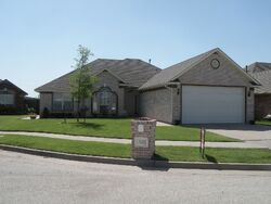 Pre-foreclosure in  Sandstone Ter Oklahoma City, OK 73170