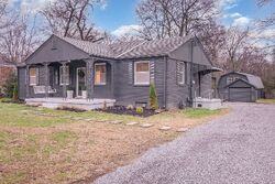 Pre-foreclosure in  Greymont Dr Nashville, TN 37217