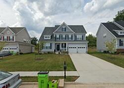 Pre-foreclosure in  Quate Ln Woodbridge, VA 22193