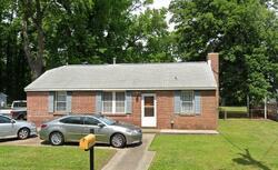 Pre-foreclosure in  Ryland Rd Hampton, VA 23661