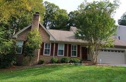Pre-foreclosure in  Oak Hollow Ln Fairfax Station, VA 22039