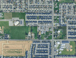 Pre-foreclosure in  E Flint Way Fresno, CA 93727