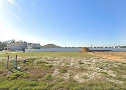  Crescent Creek Dr, Zephyrhills FL