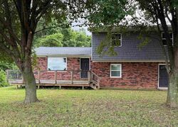Pre-foreclosure in  Old Mayfield Rd Paducah, KY 42003