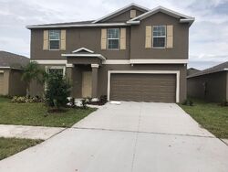 Pre-foreclosure in  Hunters Fork Loop Sun City Center, FL 33573