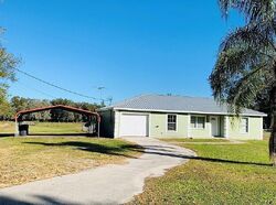 Pre-foreclosure in  Keysville Dr Lithia, FL 33547