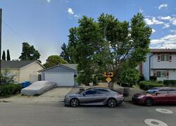 Pre-foreclosure in  Stanford Dr Vallejo, CA 94589